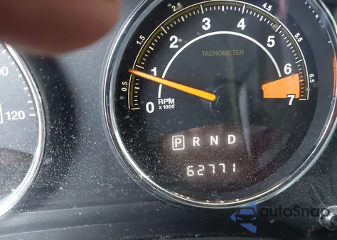 2016 Jeep Compass Latitude из США, поврежденный, VIN 1C4NJCEA9GD747590